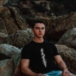 Black Japanese Text Typography T-Shirt