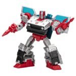 Transformers: Generations - Legacy Evolution Deluxe Class (Crosscut) - Image 2