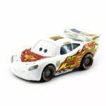 Cars: Lightning McQueen #95 (White) Die-Cast Scale 1:64 - 7.5cm