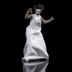 Jada: Bride Of Frankenstein 6” Deluxe Collector Figure - Image 4
