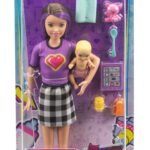 Barbie: Skipper Babysitter (Brunette Doll with Baby Doll)
